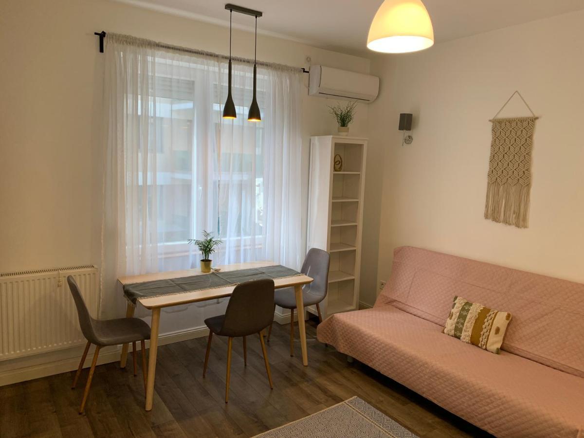 Appartamento Beauty Apartman Corvin Budapest Esterno foto